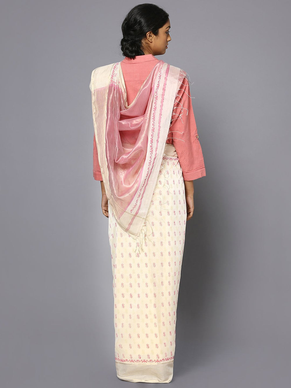 White & pink silk cotton printed maheswari saree