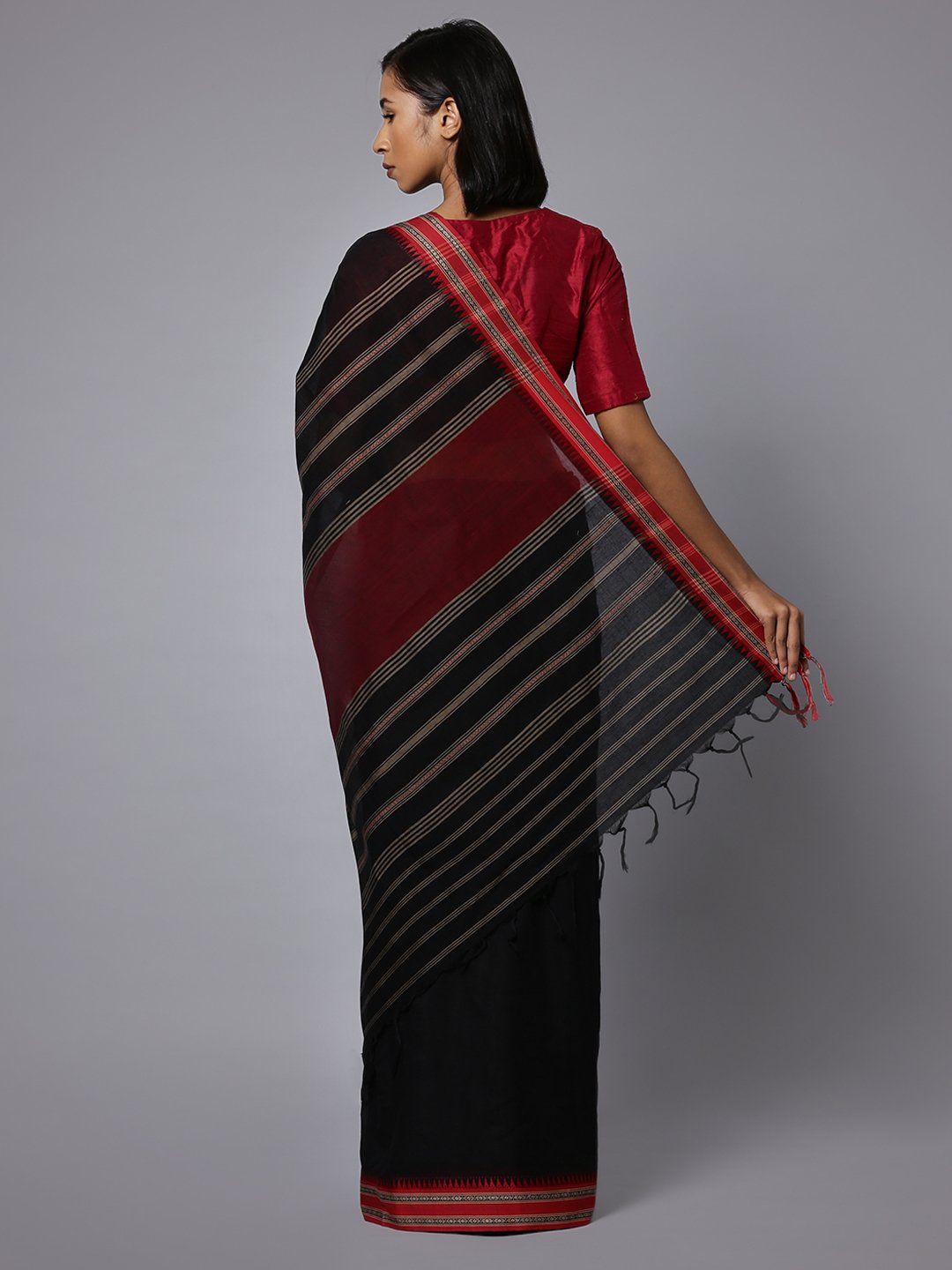 Black handloom phulia cotton saree