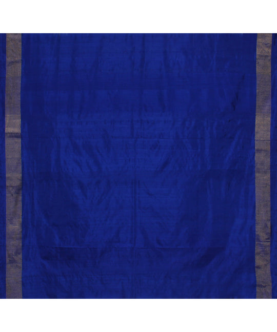 White blue handwoven pochampally ikat saree
