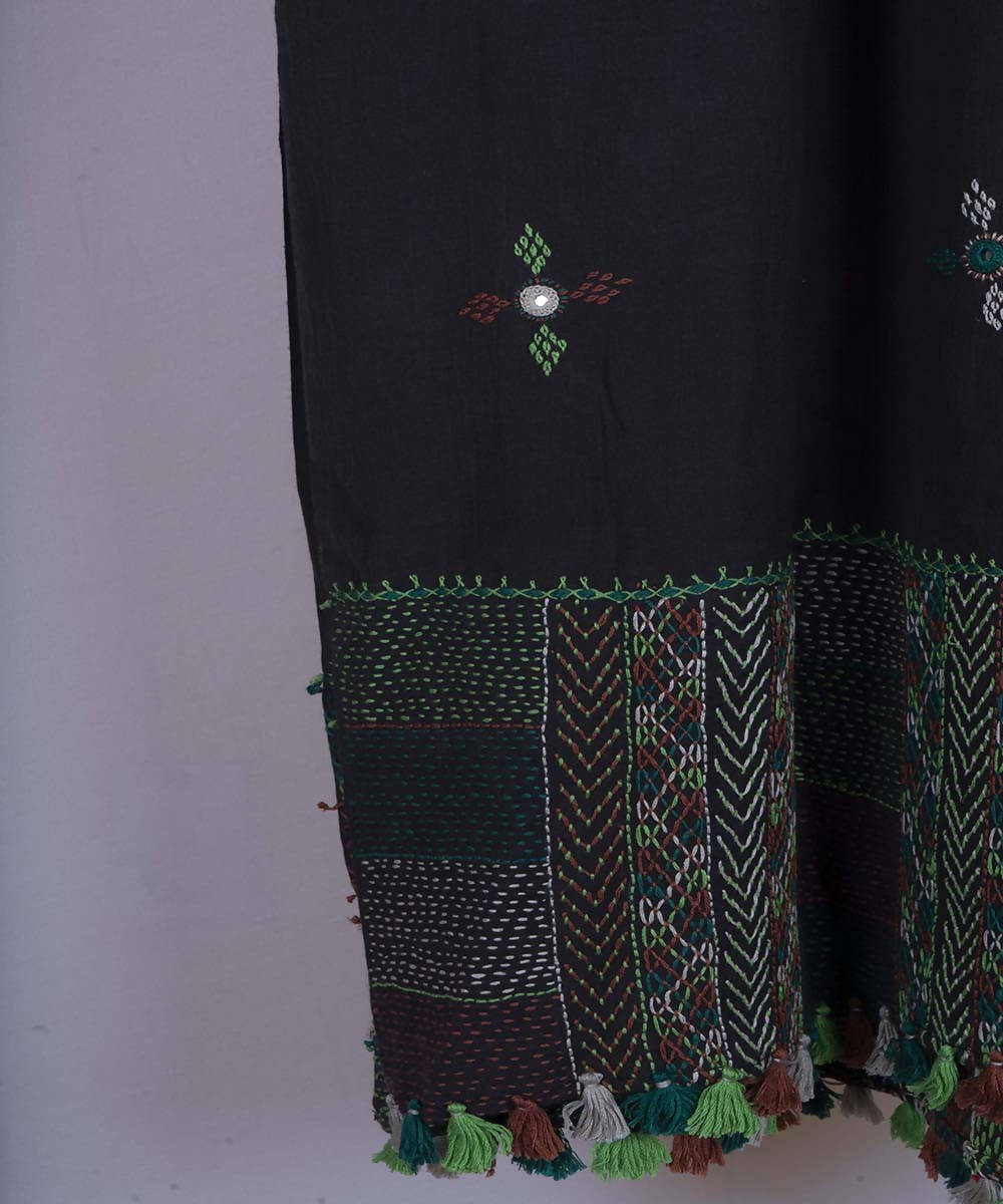 Black lambani hand embroidered cotton stole