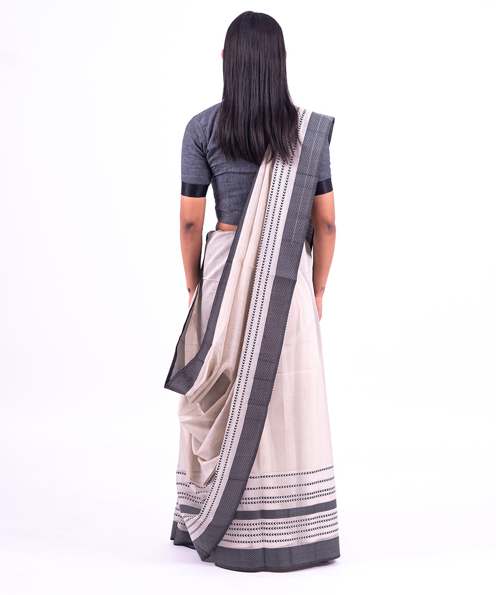 White black handwoven maheshwari cotton silk saree