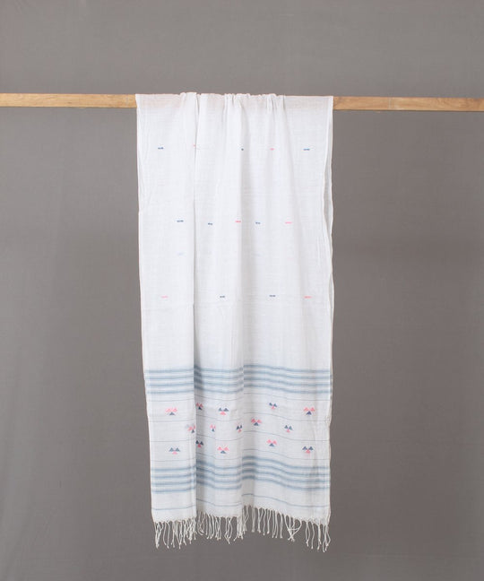 Blue abstract motif in white jamdani stole